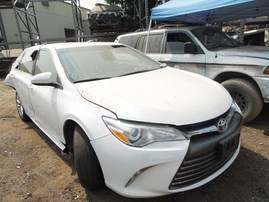 2016 TOYOTA CAMRY LE WHITE 2.5L AT Z18302